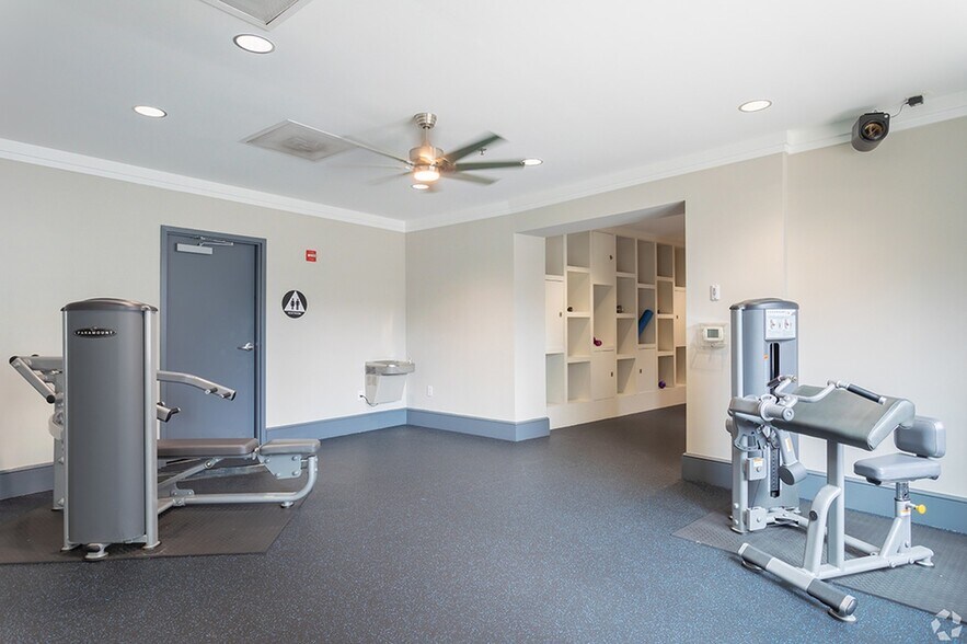 More Photos Of 20 Maryland Ave, Rockville Multifamily For Sale