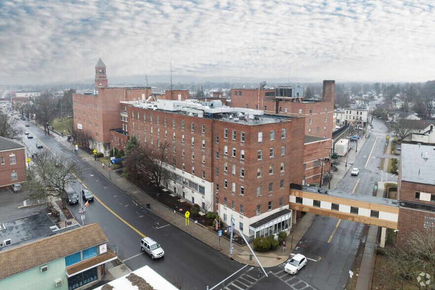 More Photos Of 368 Broadway, Kingston Office Residential For Sale