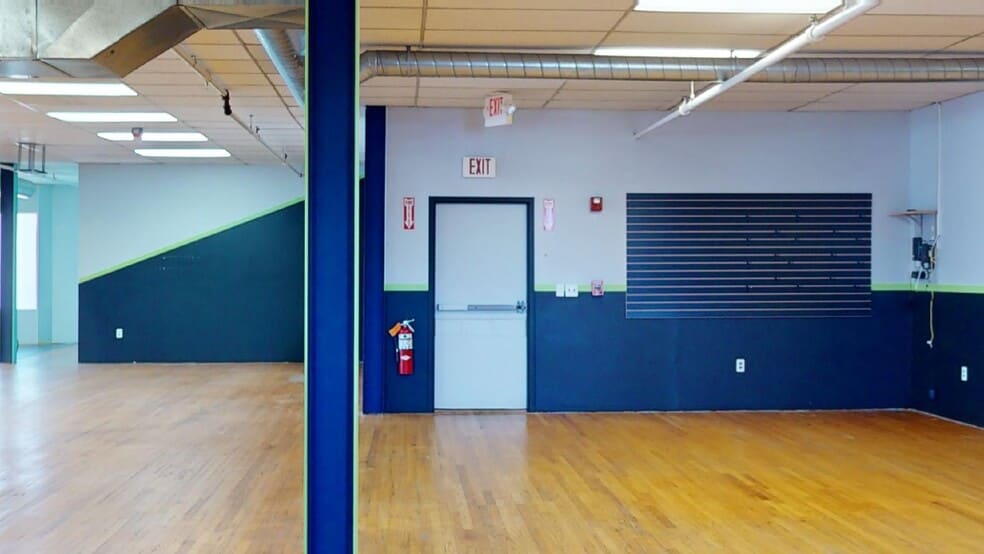 More Photos Of 1426 Hartford Ave, Johnston Unknown For Lease