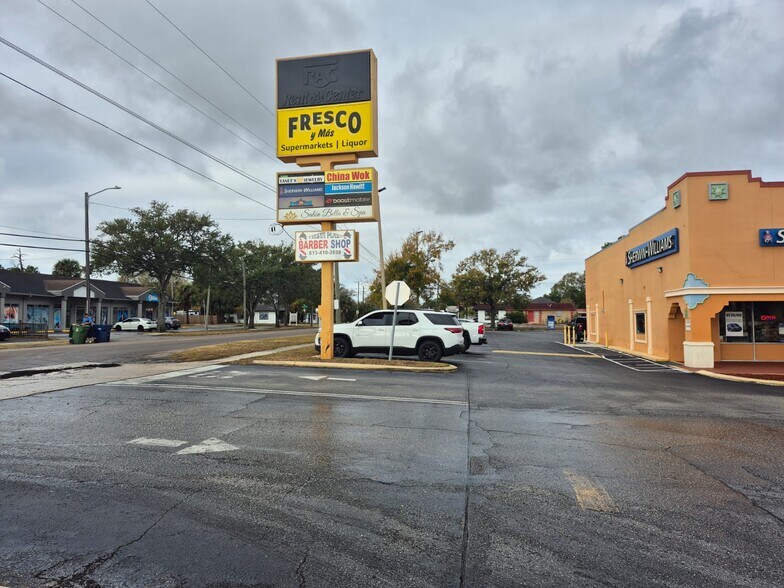 More Photos Of 2526 W Tampa Bay Blvd, Tampa General Retail For Lease