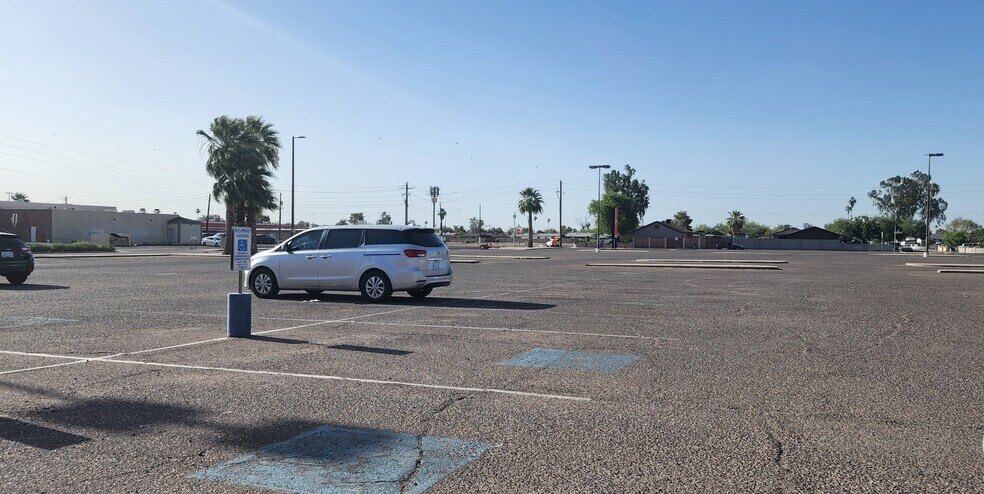 More Photos Of 7241 W Indian School Rd, Phoenix Bowling Alley For Sale