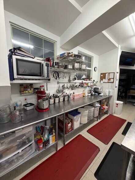 More Photos Of 410 MN-60 Hwy, Elysian Storefront For Sale