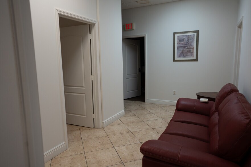 More Photos Of 5781B NW 151st St, Miami Lakes Loft Creative Space For Sale