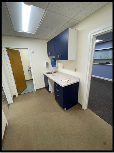 More Photos Of 966 Park St, Stoughton Unknown For Lease