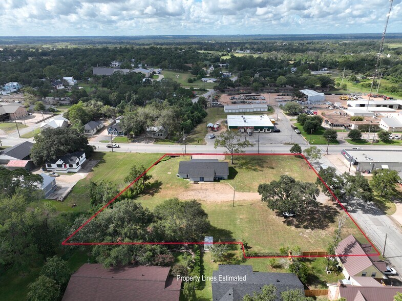 More Photos Of 238 W Main St, Bellville Flex For Lease
