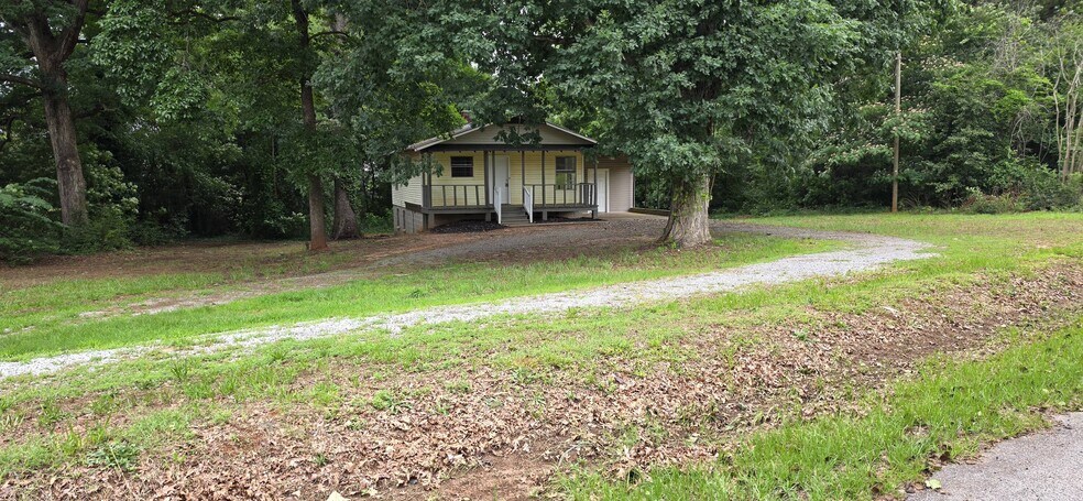 Primary Photo Of 2601 Anderson Hwy, Hartwell Office Residential For Sale