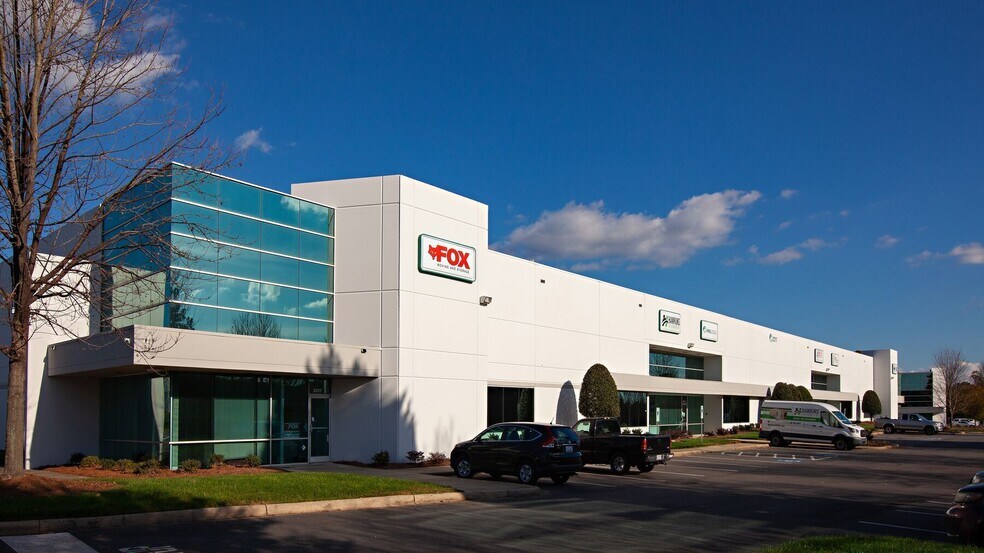 More Photos Of 2121 Distribution Center Dr, Charlotte Unknown For Lease