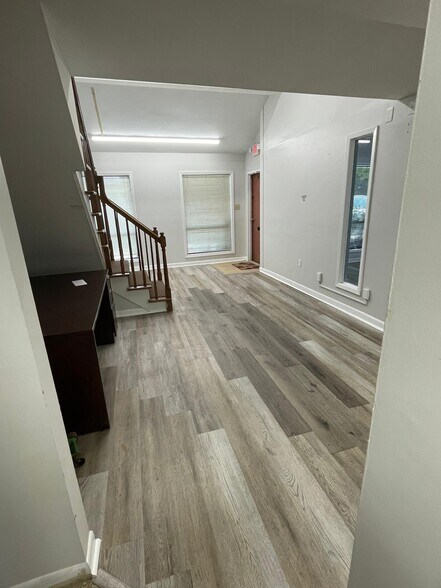 More Photos Of 3069 Amwiler Rd, Atlanta Medical For Lease
