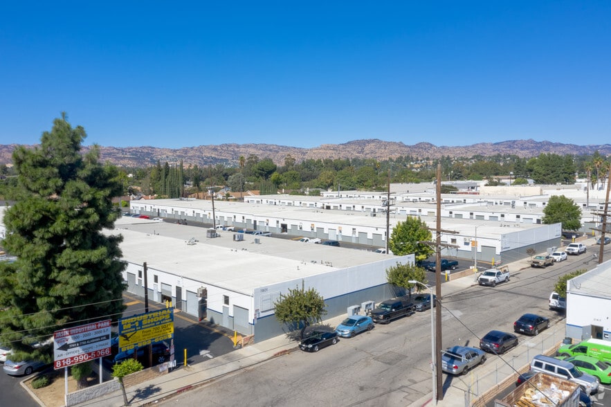 More Photos Of 7801-7811 Alabama Ave, Canoga Park Unknown For Lease