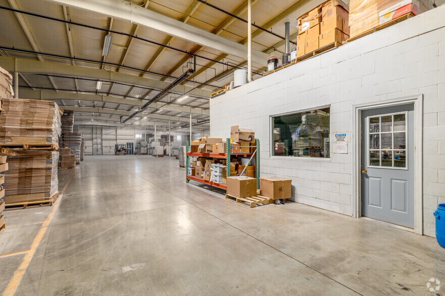 More Photos Of 2000 Ashley Rd, Morris Manufacturing For Lease