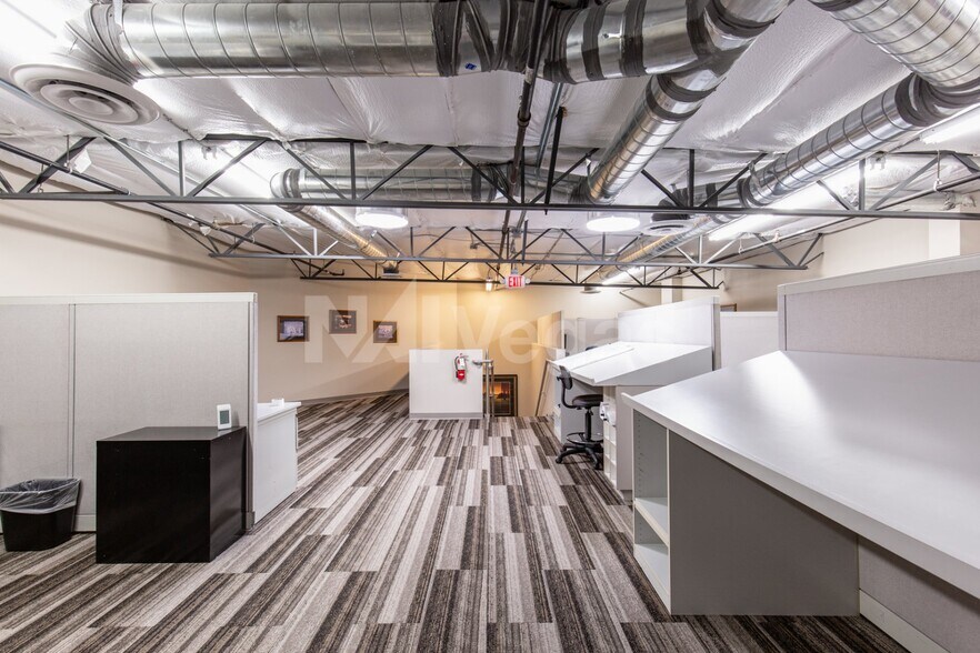 More Photos Of 2645 W Cheyenne Ave, North Las Vegas Research And Development For Sale
