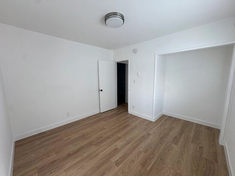 More Photos Of 942 S Burlington Ave, Los Angeles Apartments For Sale