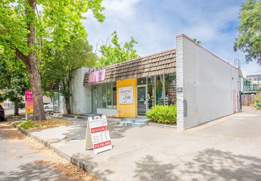 More Photos Of 2001-2005 S St, Sacramento General Retail For Sale