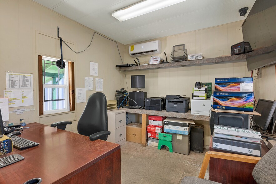 More Photos Of 8920 S Eisenhower Rd, Tucson Contractor Storage Yard For Sale