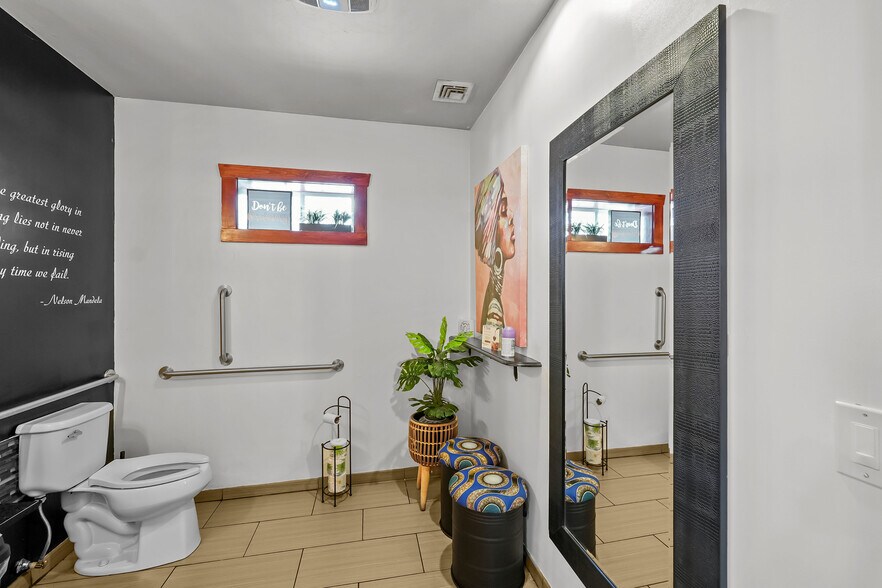 More Photos Of 1091 Main St, Pawtucket Restaurant For Sale