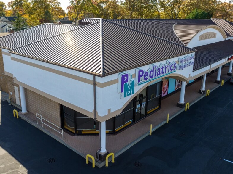 More Photos Of 5050 Sunrise Hwy, Massapequa Park Storefront Retail Office For Sale