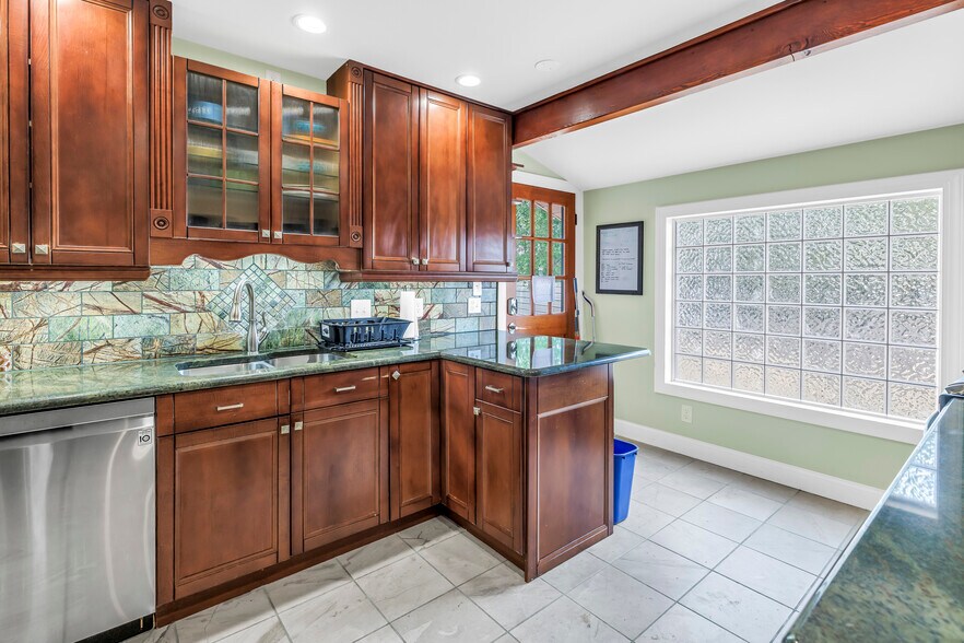 More Photos Of , Tampa Multifamily For Sale
