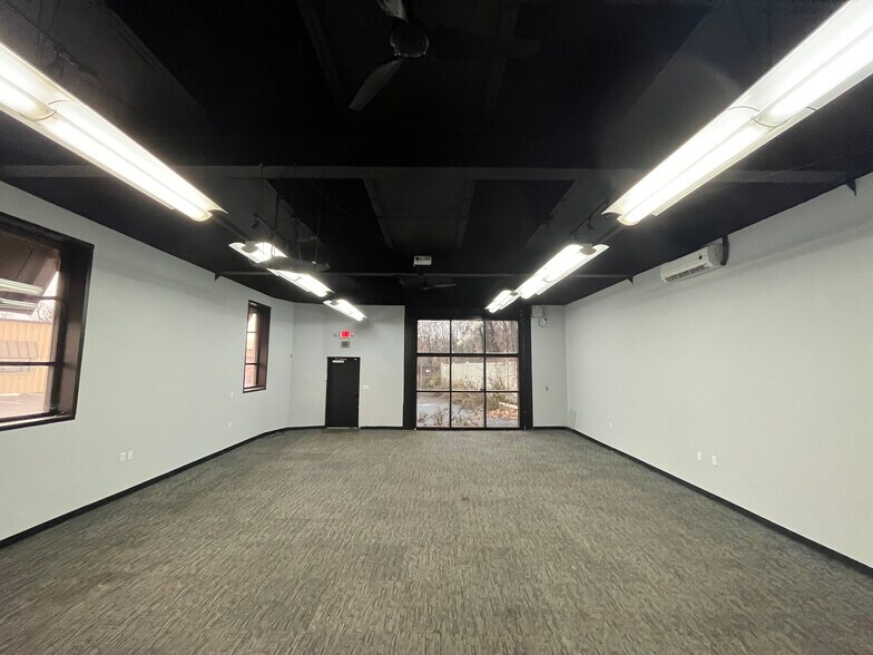 More Photos Of 49 Meeker Ave, Cranford Industrial For Sale