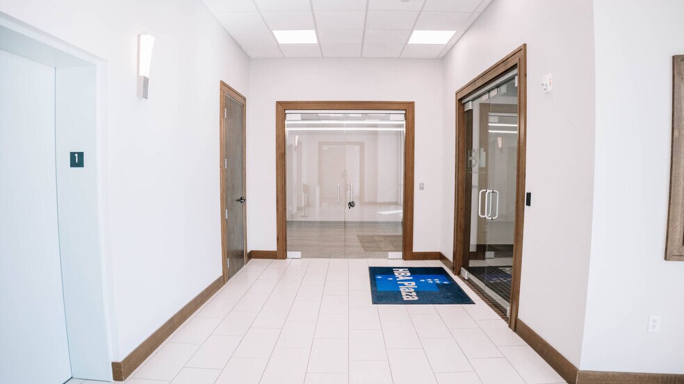 More Photos Of 38 W 13775 S, Draper Medical For Lease