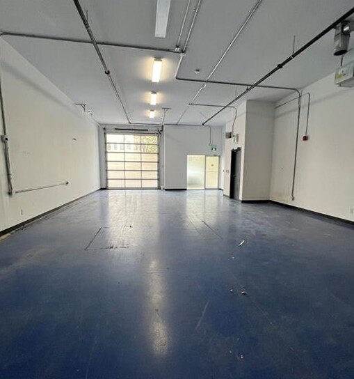 More Photos Of 65 Denzil Doyle Crt, Ottawa Light Distribution For Sale