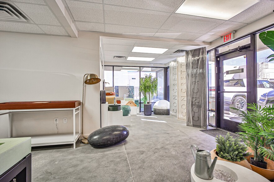 More Photos Of 5995 W Wigwam Ave, Las Vegas Warehouse For Sale