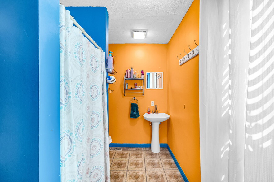 More Photos Of 526 College Hwy, Southwick Specialty For Sale