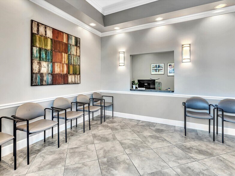 More Photos Of 10600 Griffin Rd, Cooper City Office For Lease