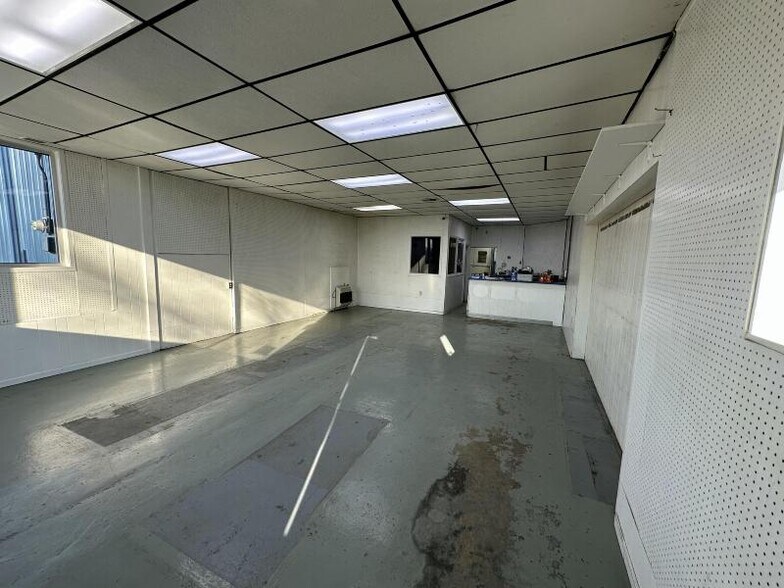 More Photos Of 101 Spring Arbor Rd, Concord Auto Repair For Sale