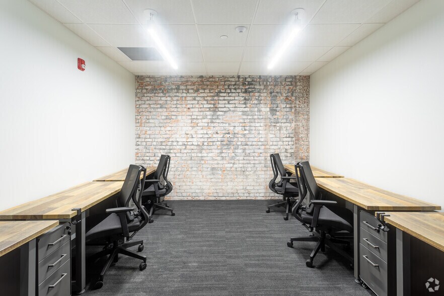 More Photos Of 220 W Congress St, Detroit Office For Lease