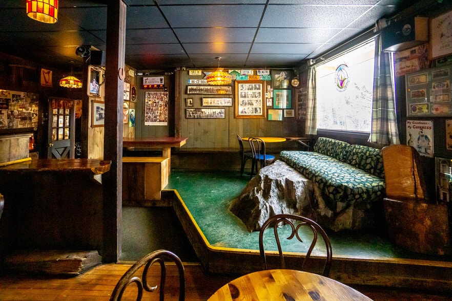 More Photos Of 709 Route 4, Killington Hotel For Sale
