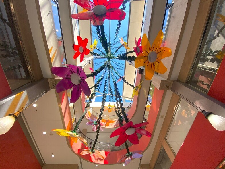 More Photos Of 800 E 12th St, Los Angeles Office For Sale