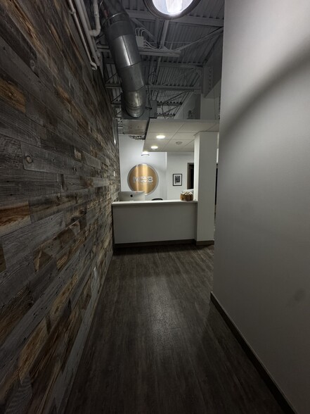 More Photos Of 1818 Parmenter St, Middleton Office For Lease