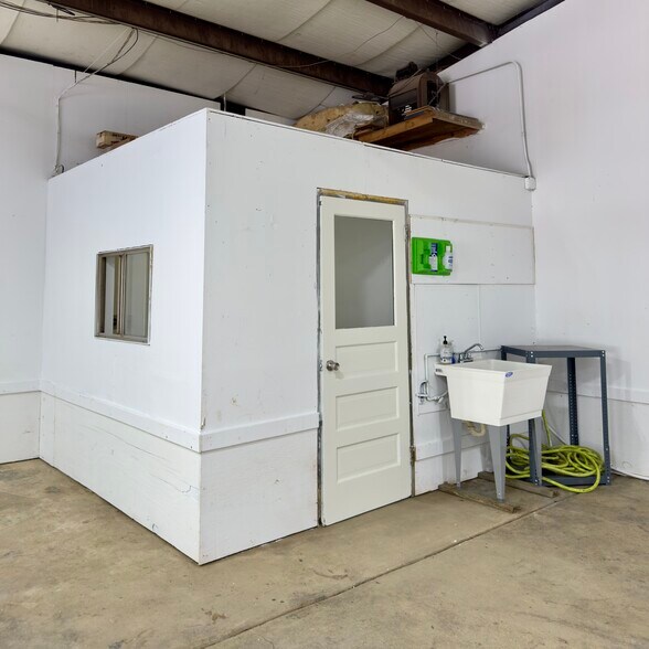 More Photos Of 755 Route 30, Imperial Light Distribution For Lease