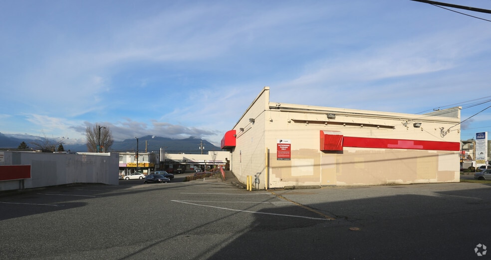 More Photos Of 2696 Hastings St E, Vancouver Storefront For Lease