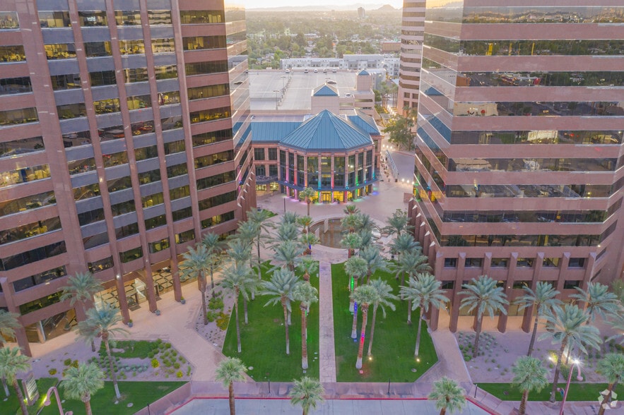 More Photos Of 2901 N Central Ave, Phoenix Office For Lease
