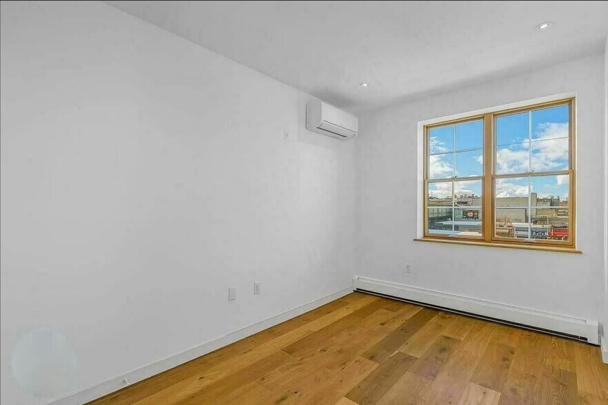 More Photos Of 10 Palmetto St, Brooklyn Apartments For Sale