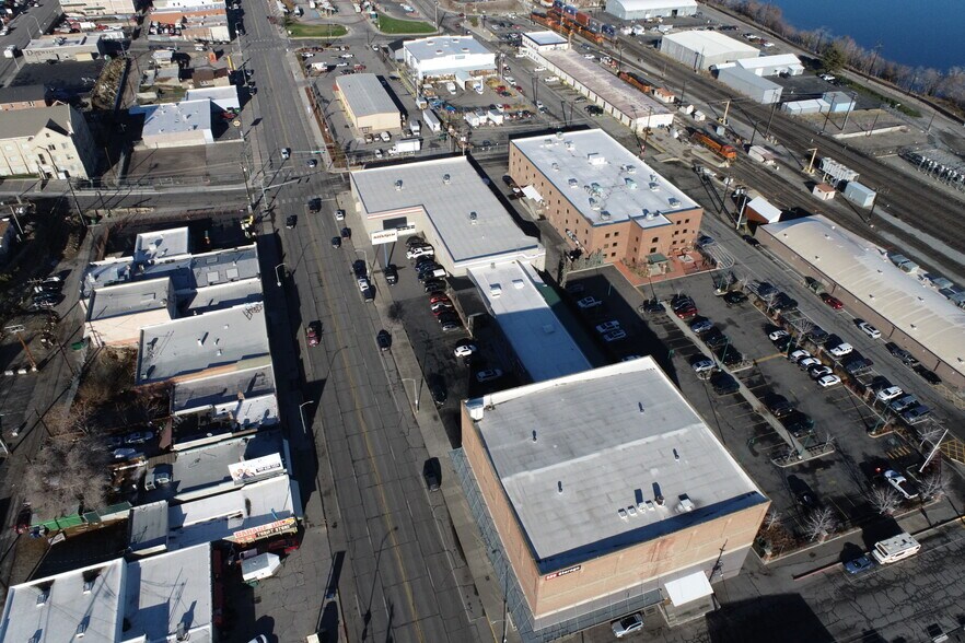 More Photos Of 517 S Wenatchee Ave, Wenatchee Self Storage For Sale