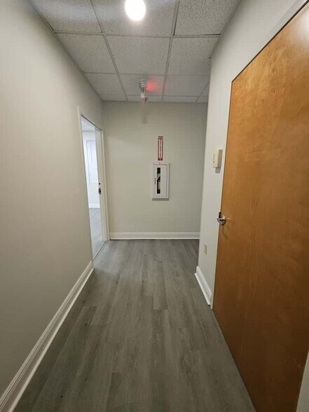 More Photos Of 1011 Pemberton Hill Rd, Apex Medical For Lease