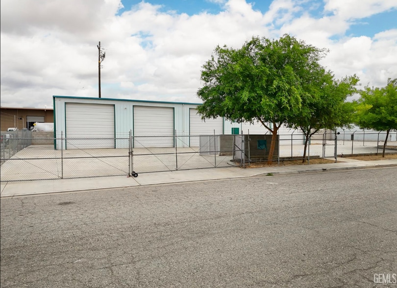 More Photos Of 150 Hayden Ct, Bakersfield Distribution For Sale