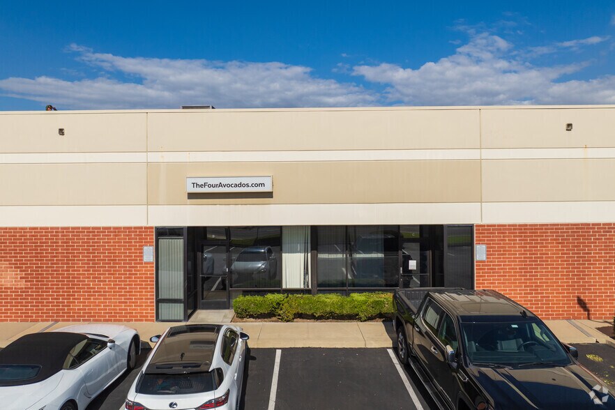 More Photos Of 4750-4780 Chino Ave, Chino Showroom For Lease