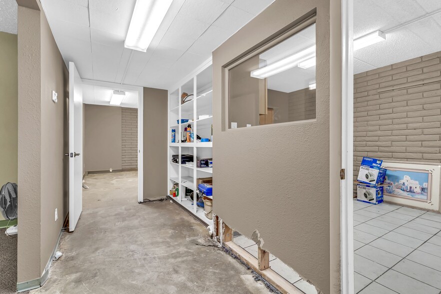 More Photos Of 78 W Ray Rd, Chandler Convenience Store For Lease