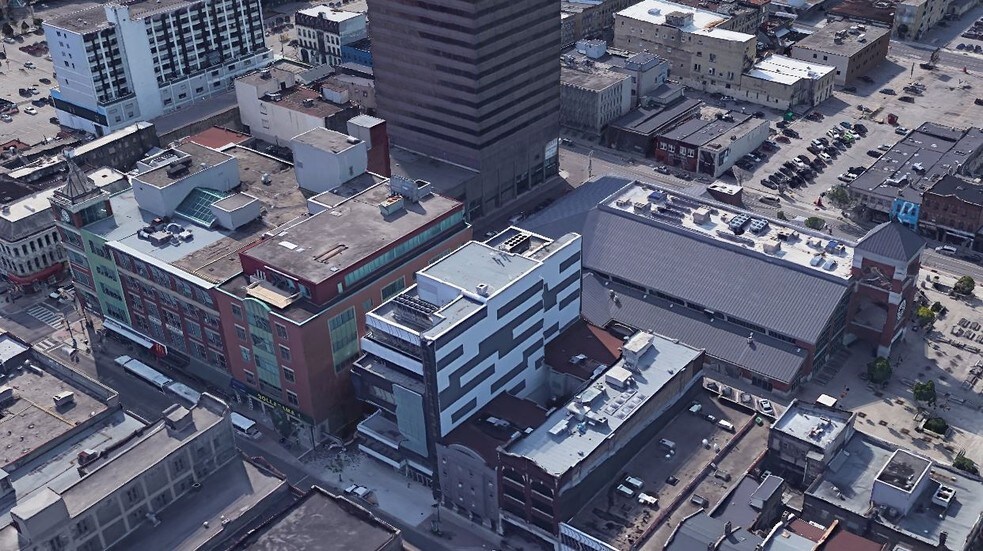 More Photos Of 141 Dundas St, London Office For Sale