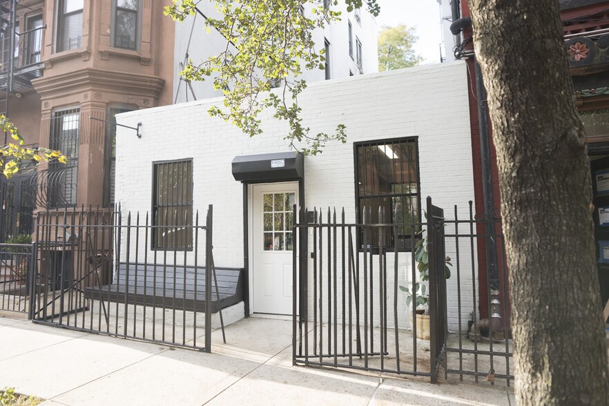 More Photos Of 225 5th Ave, Brooklyn Storefront Retail Residential For Sale
