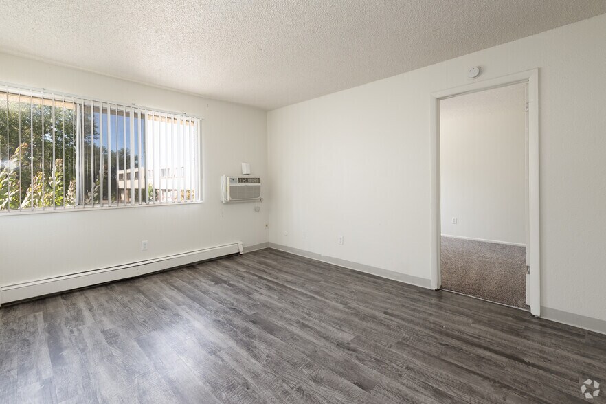 More Photos Of 2025 Jerry Murphy Rd, Pueblo Apartments For Sale