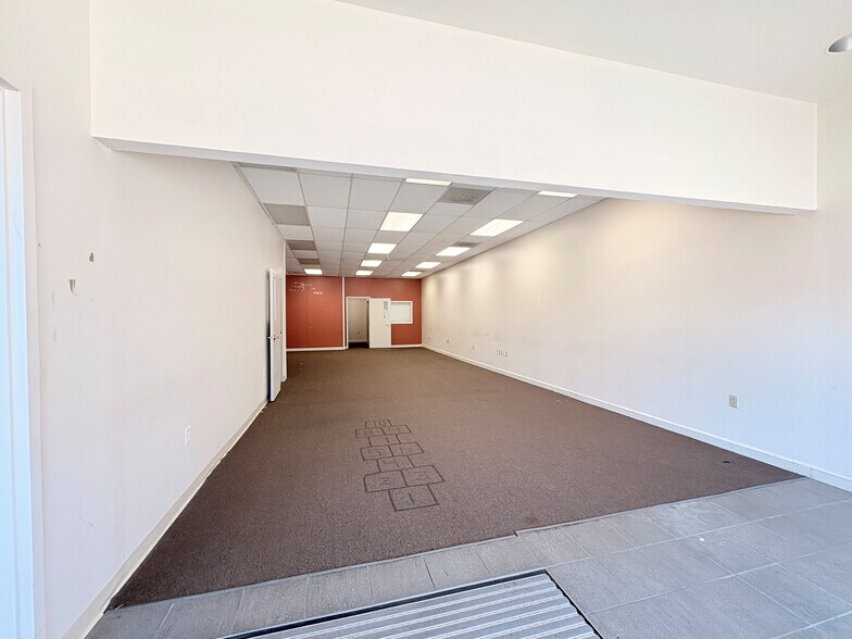 More Photos Of 45 S New York Ave, Galloway Unknown For Lease