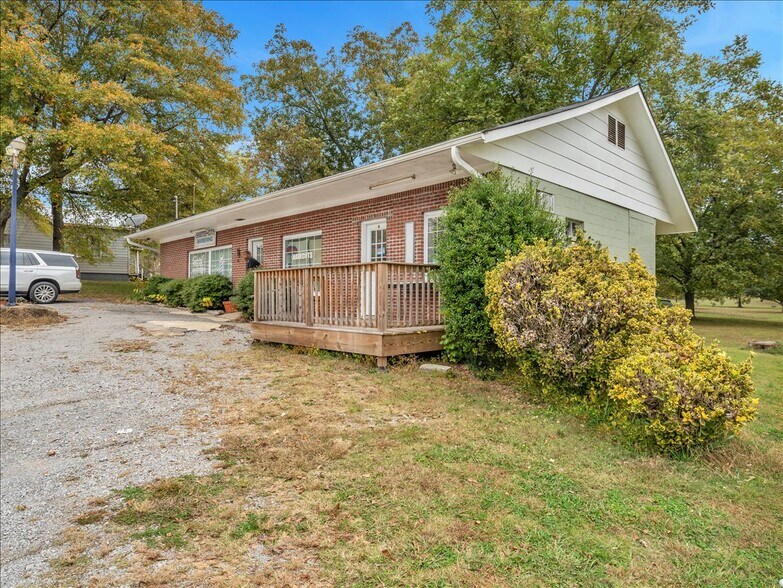 More Photos Of 1209 Ford Chapel Rd, Harvest General Retail For Sale