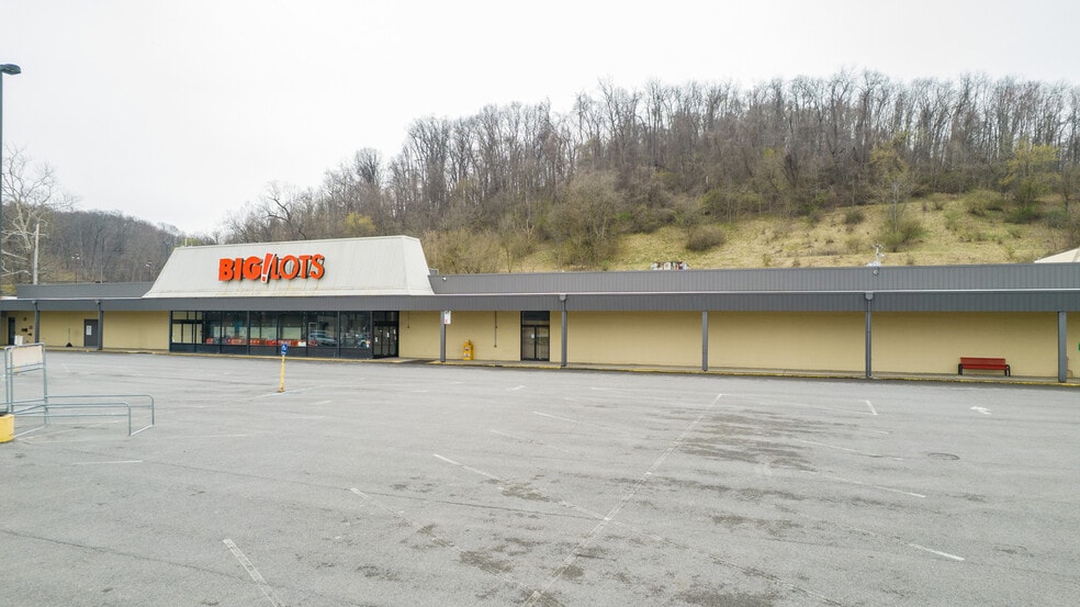 More Photos Of 902 Fairmont Rd, Westover Unknown For Lease