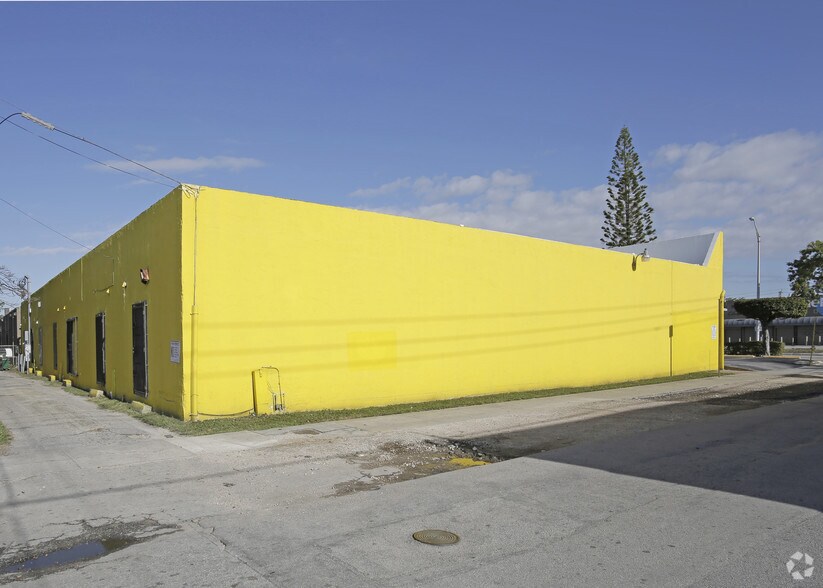 More Photos Of 1800 NW 20th St, Miami Freestanding For Lease