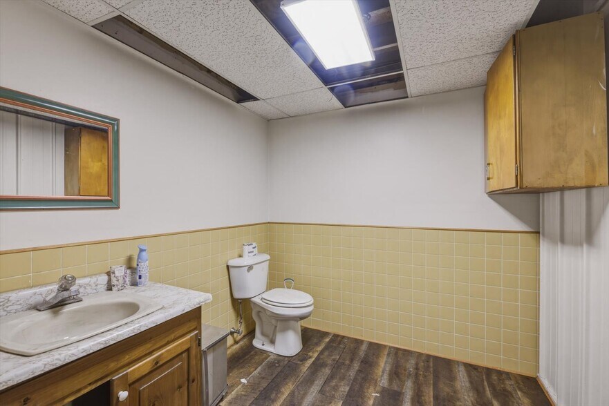 More Photos Of 1071 NH-12, Westmoreland Warehouse For Sale