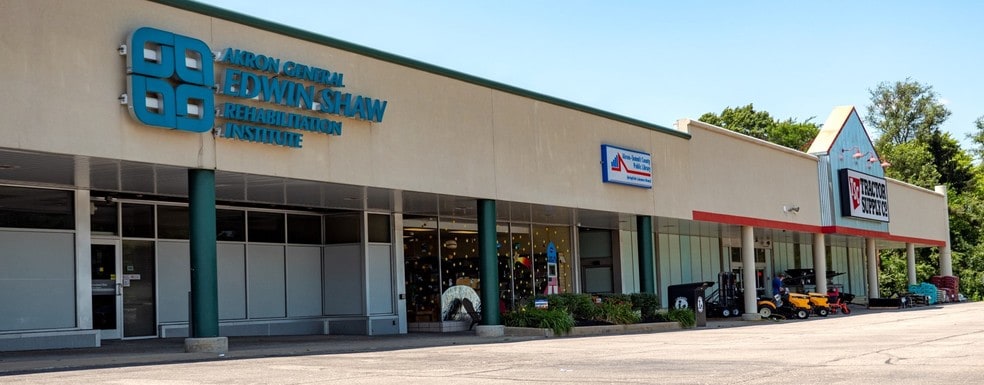 More Photos Of 1500-1540 Canton Rd, Akron General Retail For Lease